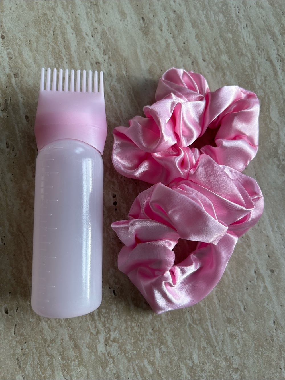 Hair Conditioning Set: Includes applicator bottle and two satin scrunchies